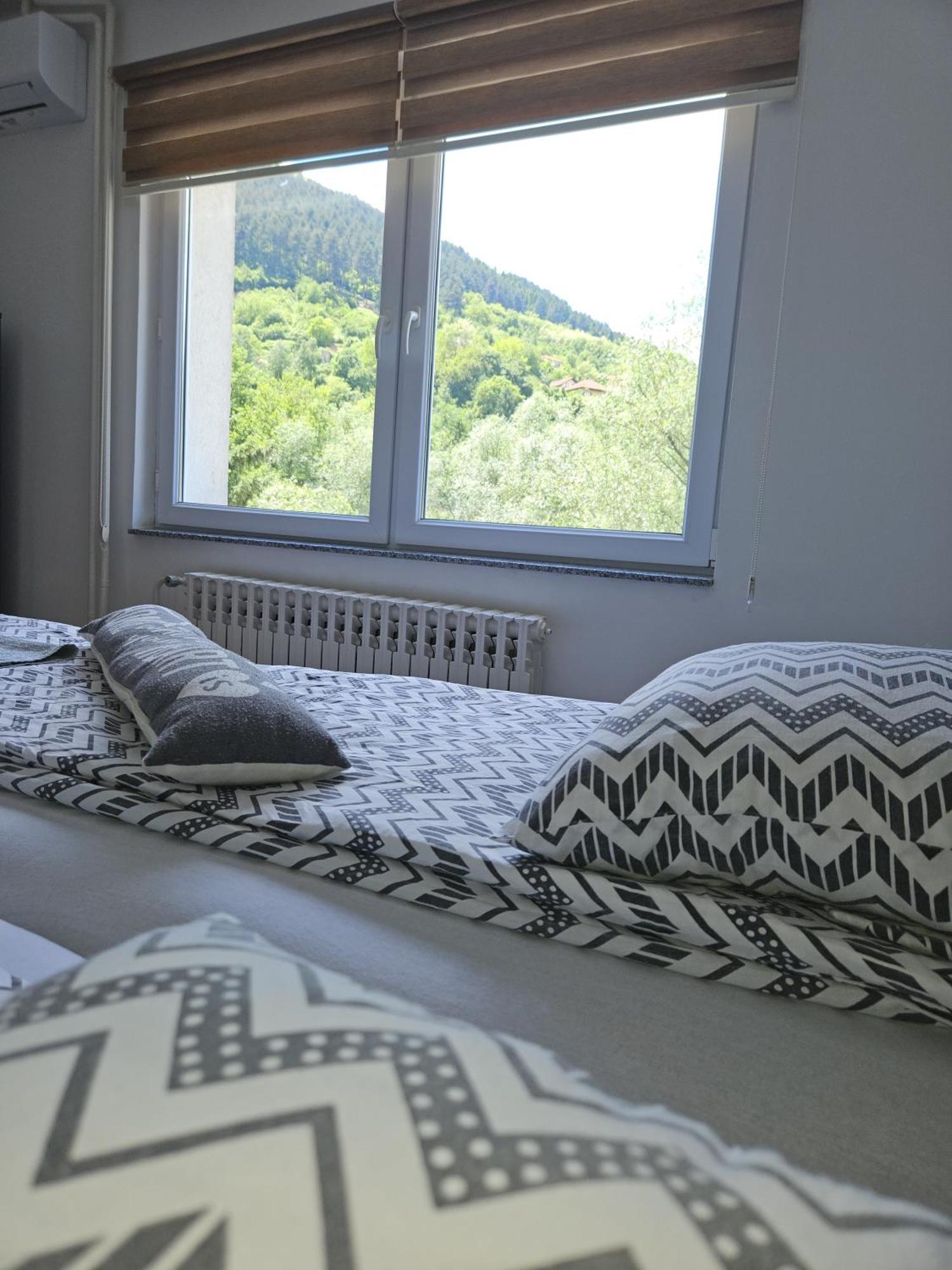 Apartments Arna Visoko Quarto foto